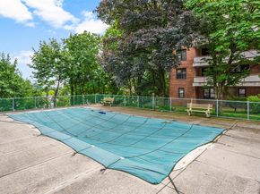 325 King Street 4D, Port Chester NY 10573