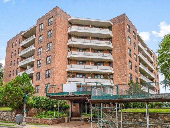 325 King Street 4D, Port Chester NY 10573