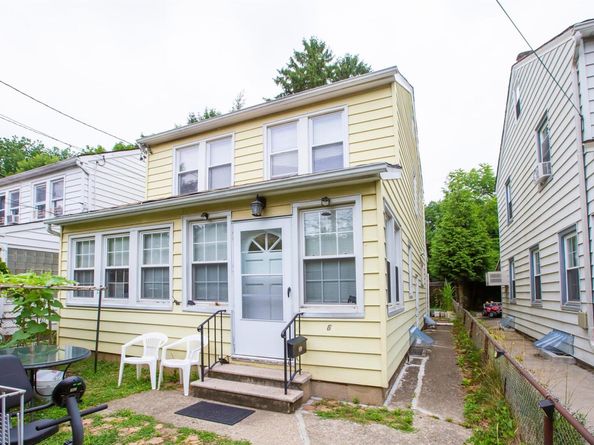 6 Walnut Place, Great Neck NY 11021