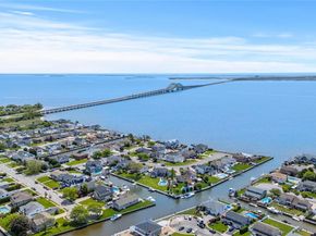 22 Viking Drive, West Islip NY 11795