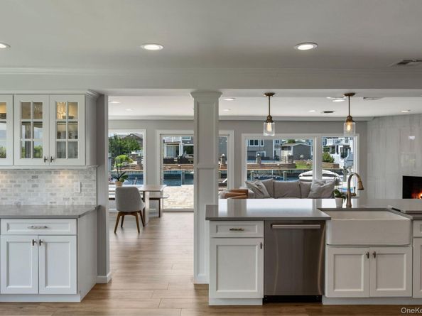 22 Viking Drive, West Islip NY 11795