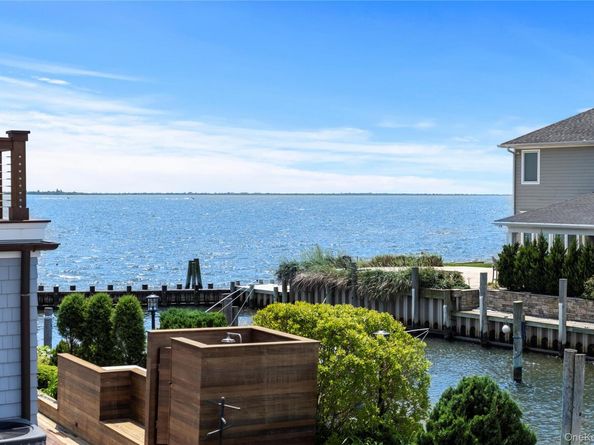 22 Viking Drive, West Islip NY 11795