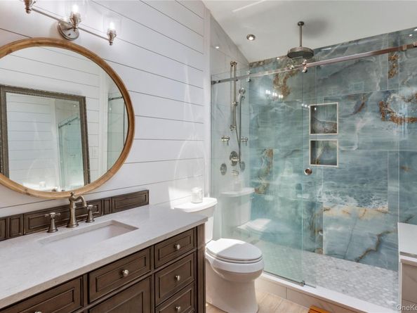 22 Viking Drive, West Islip NY 11795