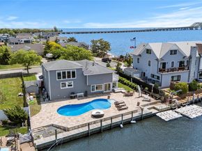 22 Viking Drive, West Islip NY 11795