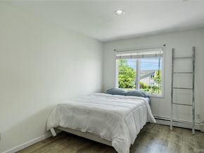 22 Viking Drive, West Islip NY 11795