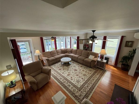 248-43 88th Road, Bellerose NY 11426