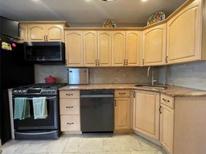 248-43 88th Road, Bellerose NY 11426