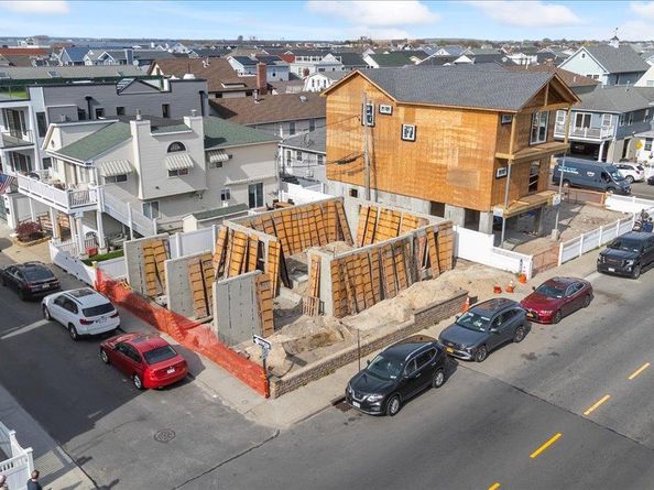 56 Oregon Street, Long Beach NY 11561