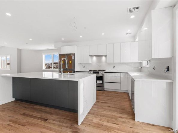 56 Oregon Street, Long Beach NY 11561