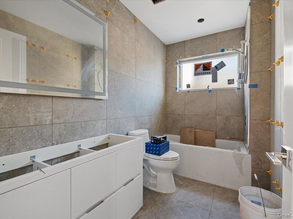 56 Oregon Street, Long Beach NY 11561