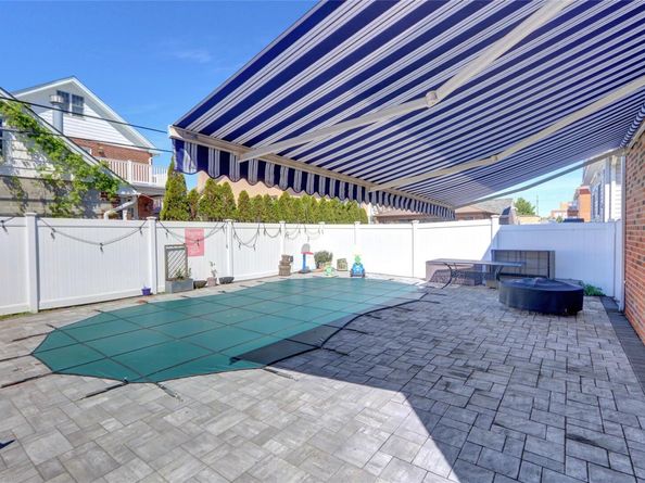 161 Beach 129th Street, Rockaway Park NY 11694