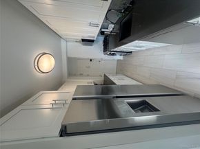 9 Fordham hill Oval 17C, Bronx NY 10468