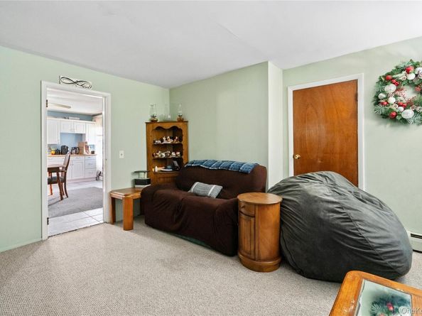 60 Lincoln Avenue, Sayville NY 11782