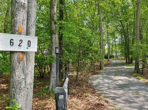 620 Majors Path, Southampton NY 11968