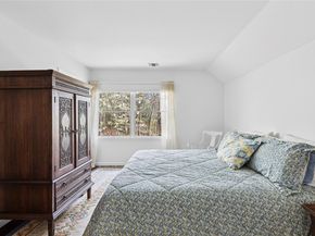 6 Covey Court, East Hampton NY 11937
