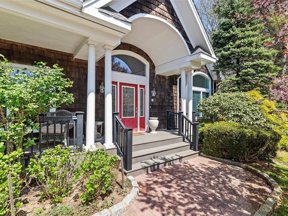 6 Covey Court, East Hampton NY 11937