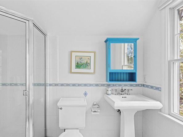 6 Covey Court, East Hampton NY 11937