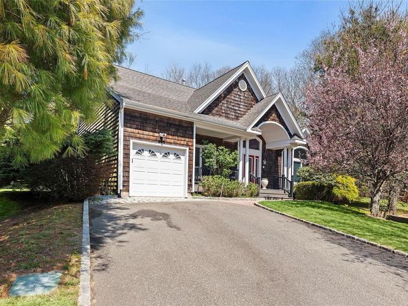 6 Covey Court, East Hampton NY 11937