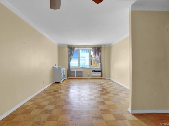 700 Shore Road 3D, Long Beach NY 11561