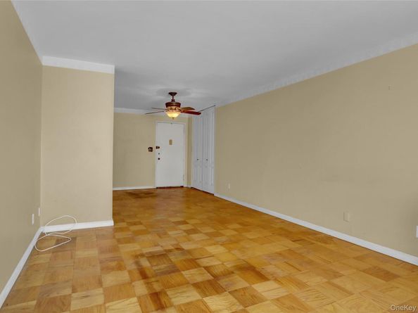 700 Shore Road 3D, Long Beach NY 11561