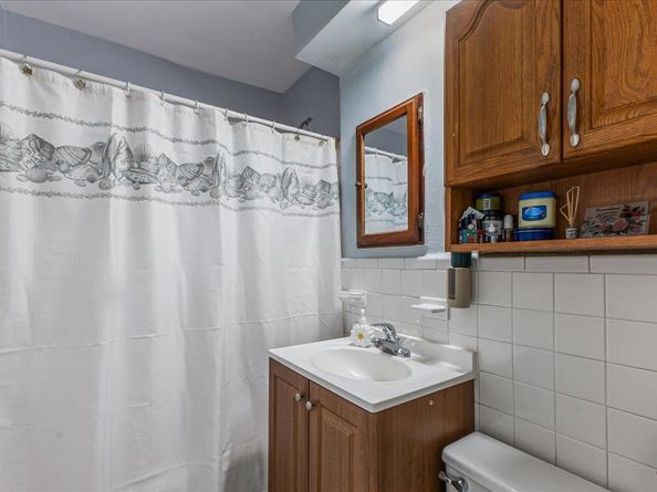 196-66 67th Avenue 1FL, Fresh Meadows NY 11365