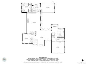 26 Windemere Way, Woodbury NY 11797