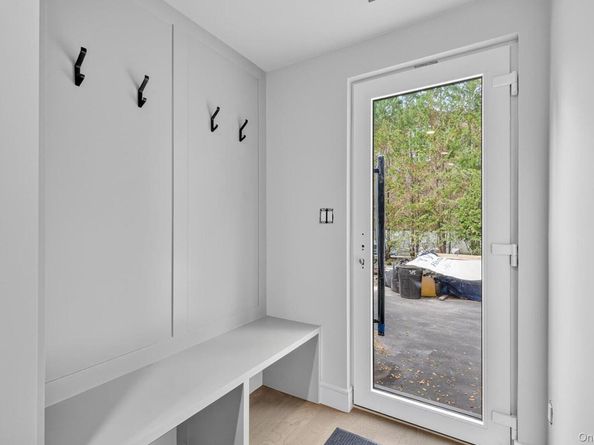 26 Windemere Way, Woodbury NY 11797