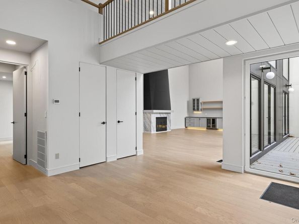 26 Windemere Way, Woodbury NY 11797