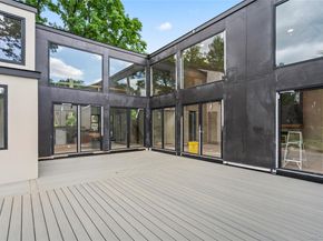 26 Windemere Way, Woodbury NY 11797