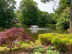 26 Windemere Way, Woodbury NY 11797