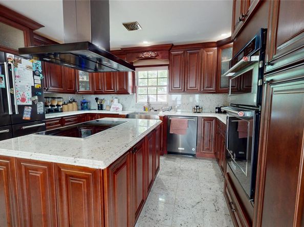 3060 Ann Street, Baldwin Harbor NY 11510