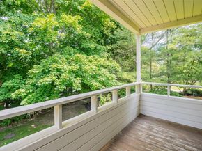 10 Head Of Pond Road 8, Water Mill NY 11976