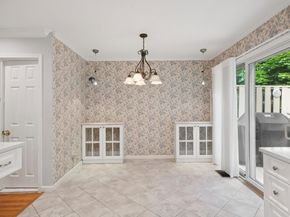 85 Marjorie Court 85, Manhasset NY 11030