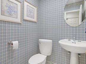 85 Marjorie Court 85, Manhasset NY 11030