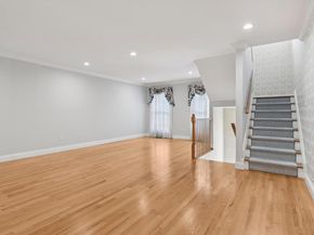 85 Marjorie Court 85, Manhasset NY 11030