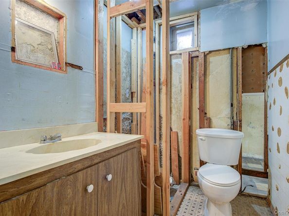 82-91 Caldwell Avenue, Middle Village NY 11379
