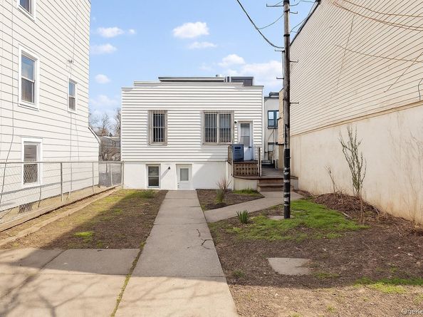 36-13 10th Street, Astoria NY 11106