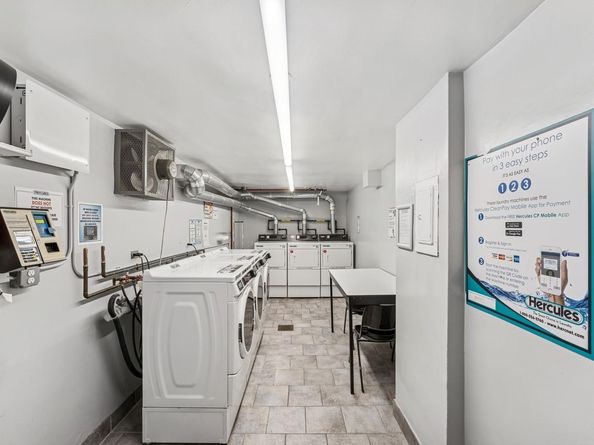 241-20 Northern Boulevard 2B, Little Neck NY 11362