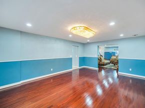 6 Garden Circle, Syosset NY 11791