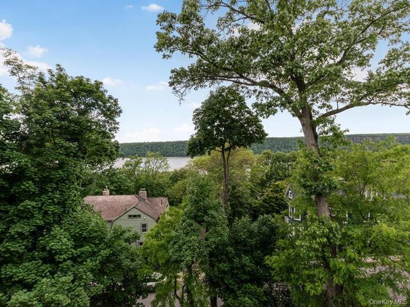 164 Shonnard Terrace, Yonkers NY 10701