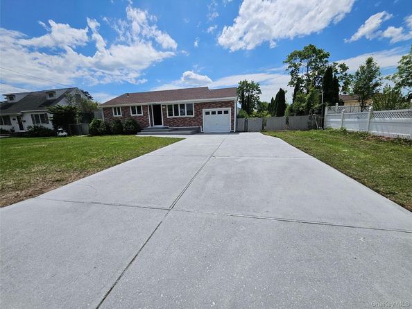 30 Eugene Drive, Kings Park NY 11754