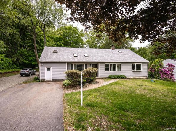 929 Fox Meadow Road, Yorktown Heights NY 10598