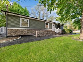 545 Granny Road, Medford NY 11763