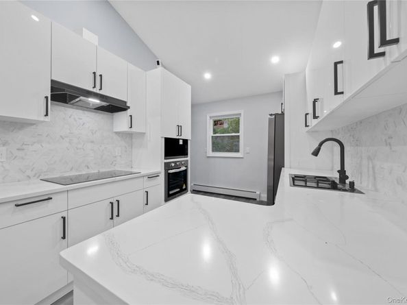 545 Granny Road, Medford NY 11763