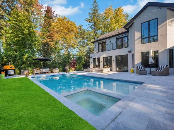 50 Gristmill Lane, Great Neck NY 11023