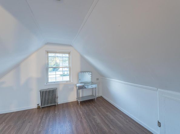 334 Gillette Street, Dix Hills NY 11746