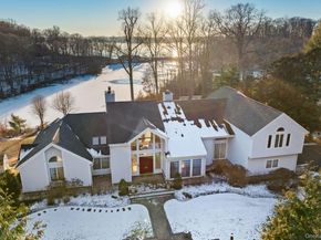 19 Mallard Drive, Lloyd Harbor NY 11743