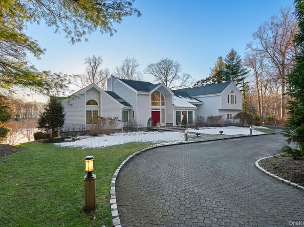 19 Mallard Drive, Lloyd Harbor NY 11743