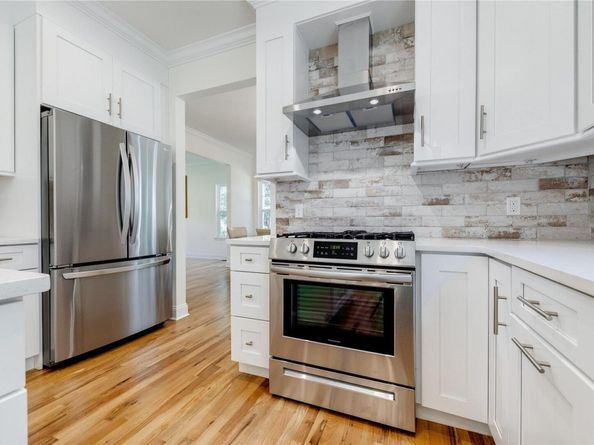 7 9th Street, Center Moriches NY 11934