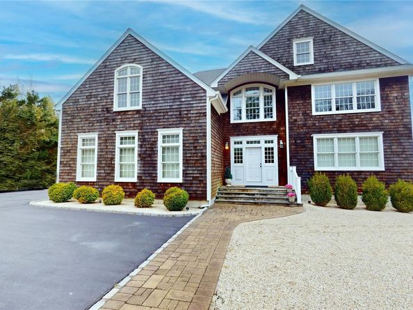 69 Old Depot Road, Quogue NY 11959